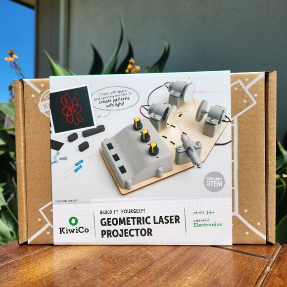 NEW KiwiCo. Kiwi Co. Geometric Laser Projector Science Kit STEM Craft Learning K - Picture 1 of 12
